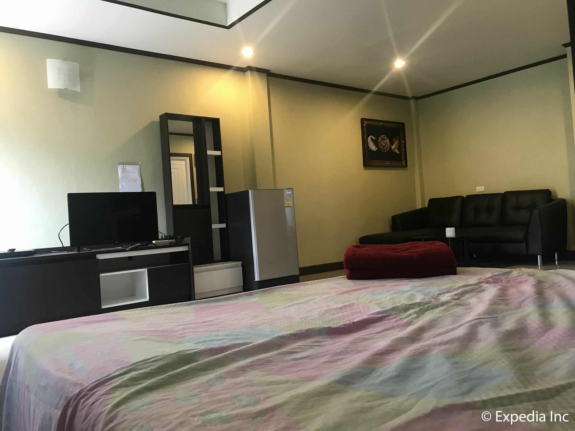 Burnout Guesthouse Pattaya Ngoại thất bức ảnh